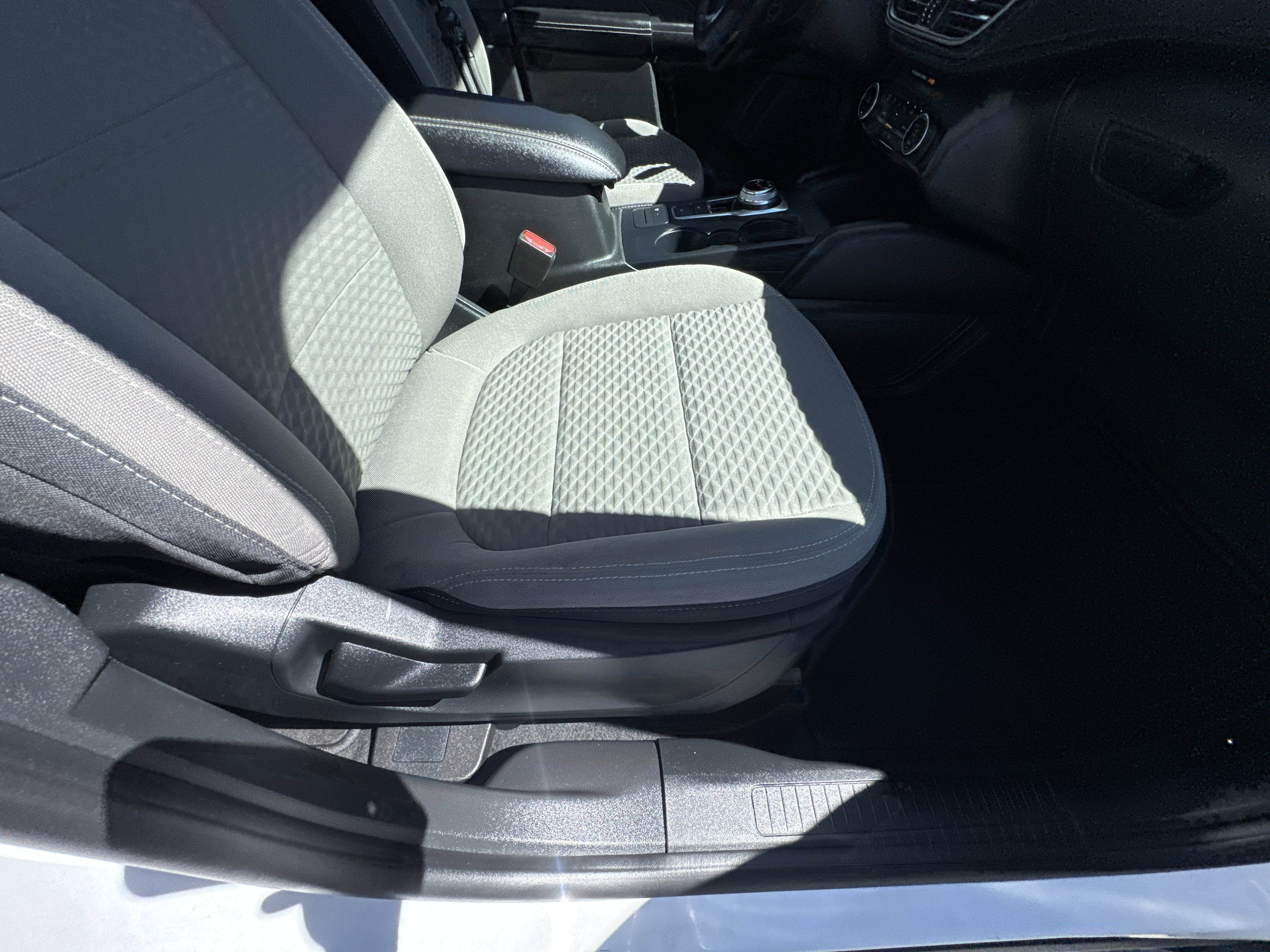 2021 Ford Escape SE Hybrid