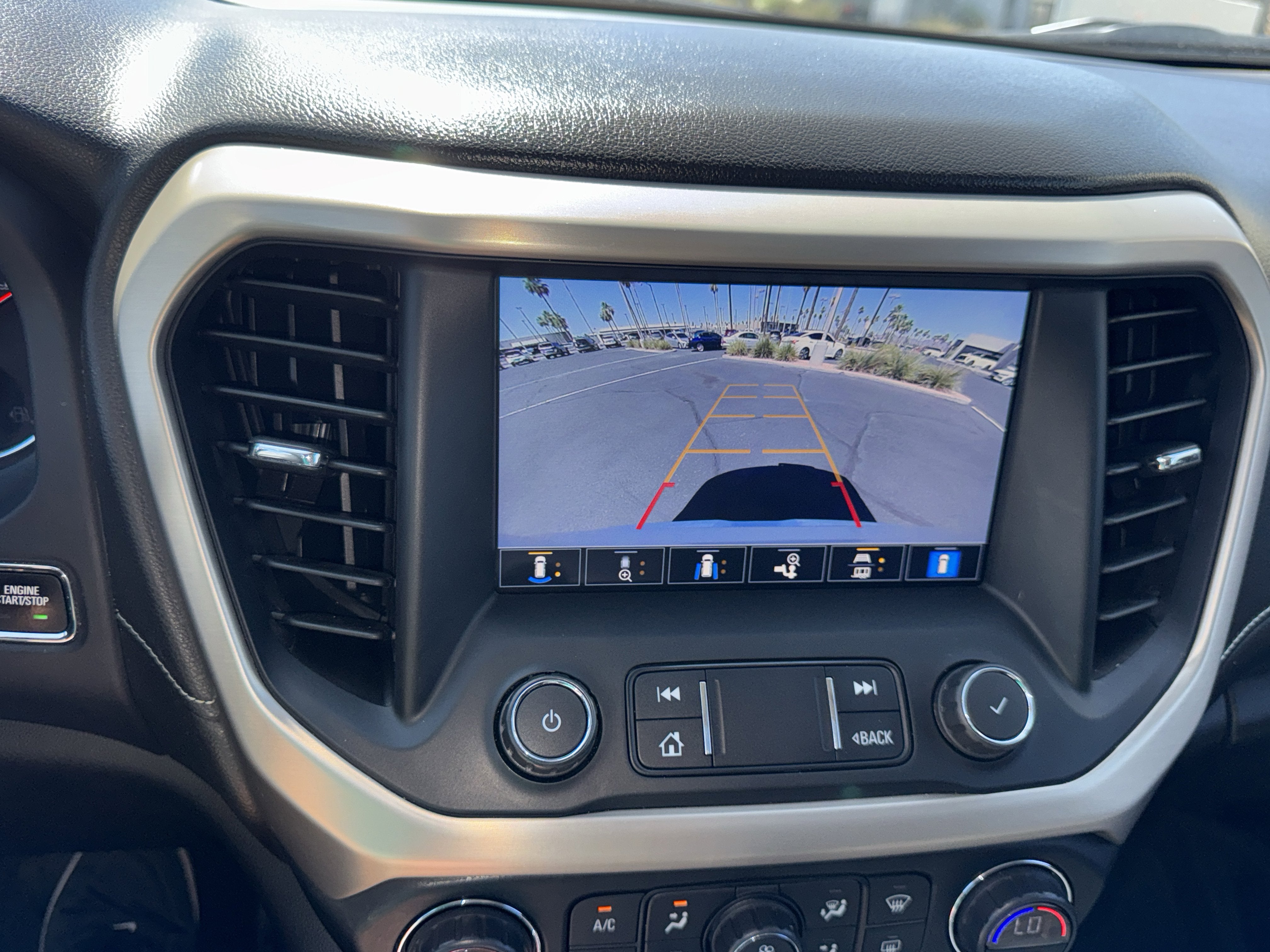 2022 GMC Acadia Denali