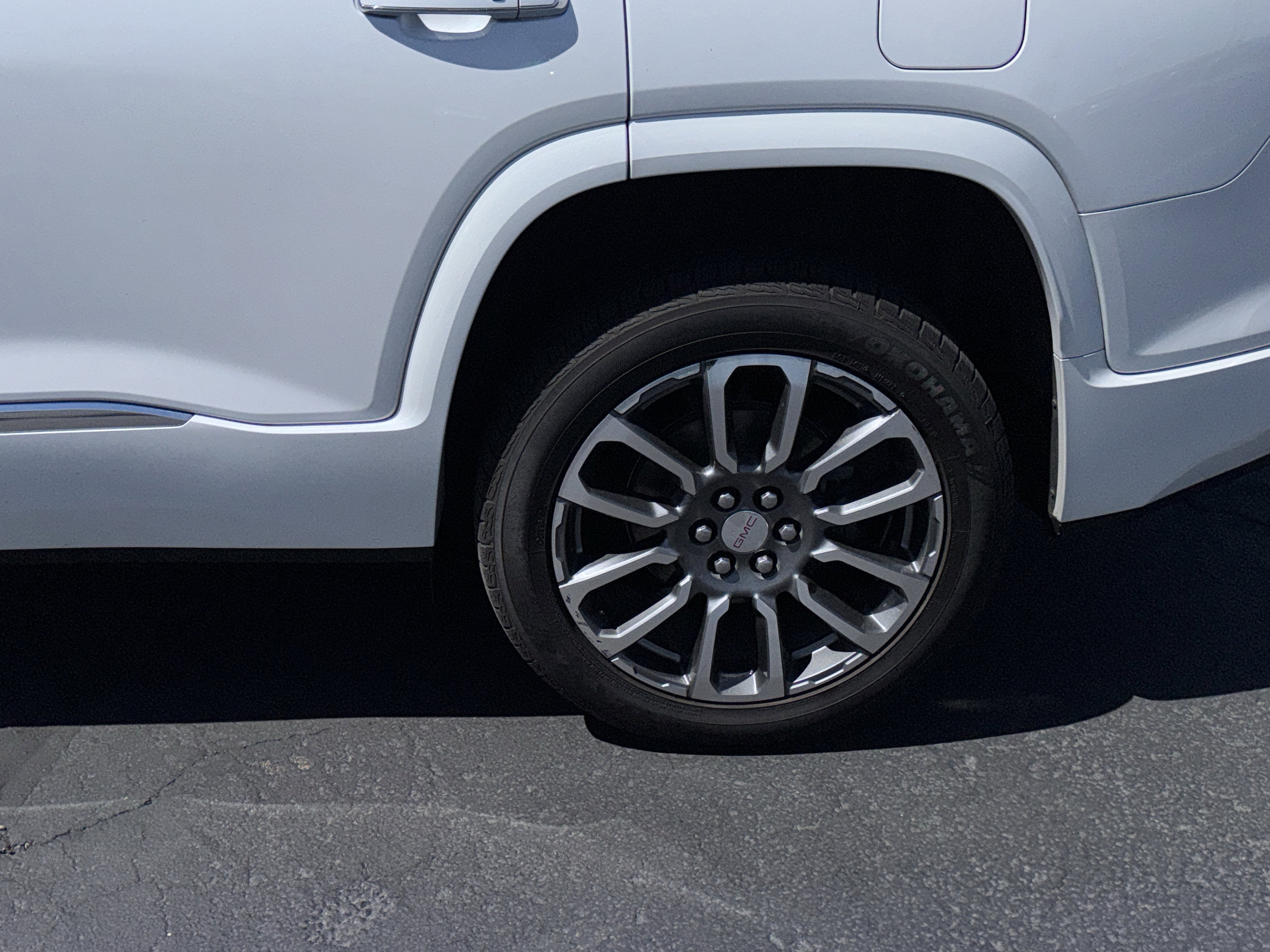 2022 GMC Acadia Denali