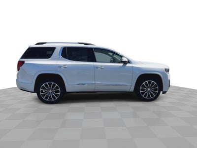 2022 GMC Acadia Denali