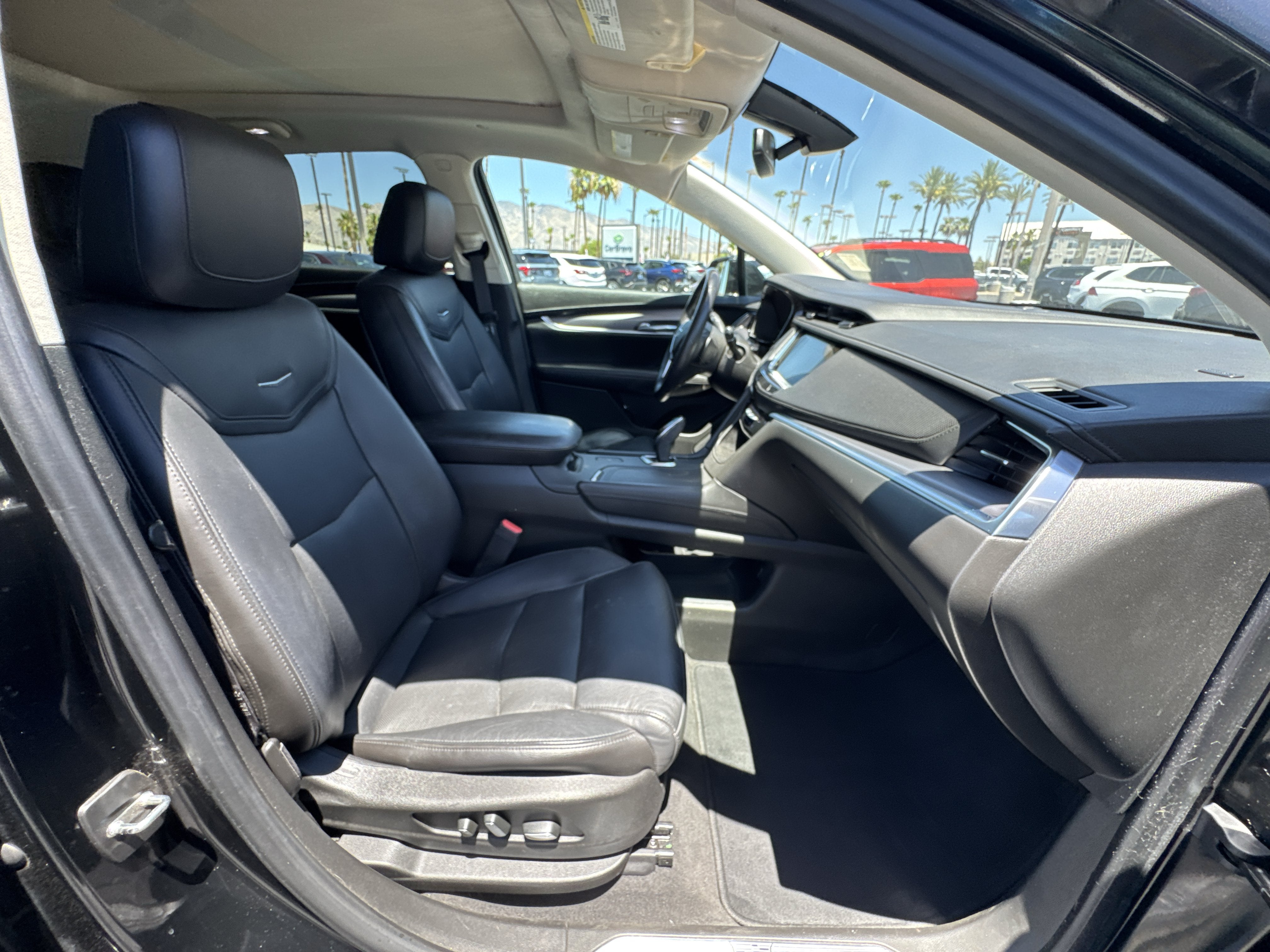 2017 Cadillac XT5 Luxury FWD