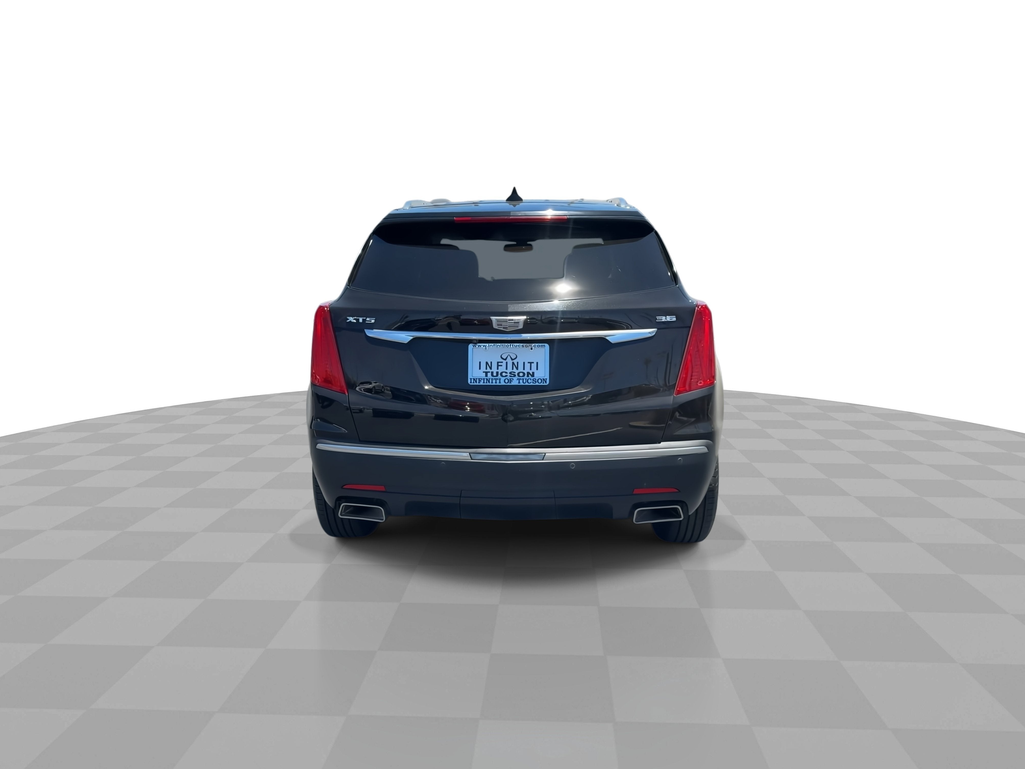 2017 Cadillac XT5 Luxury FWD