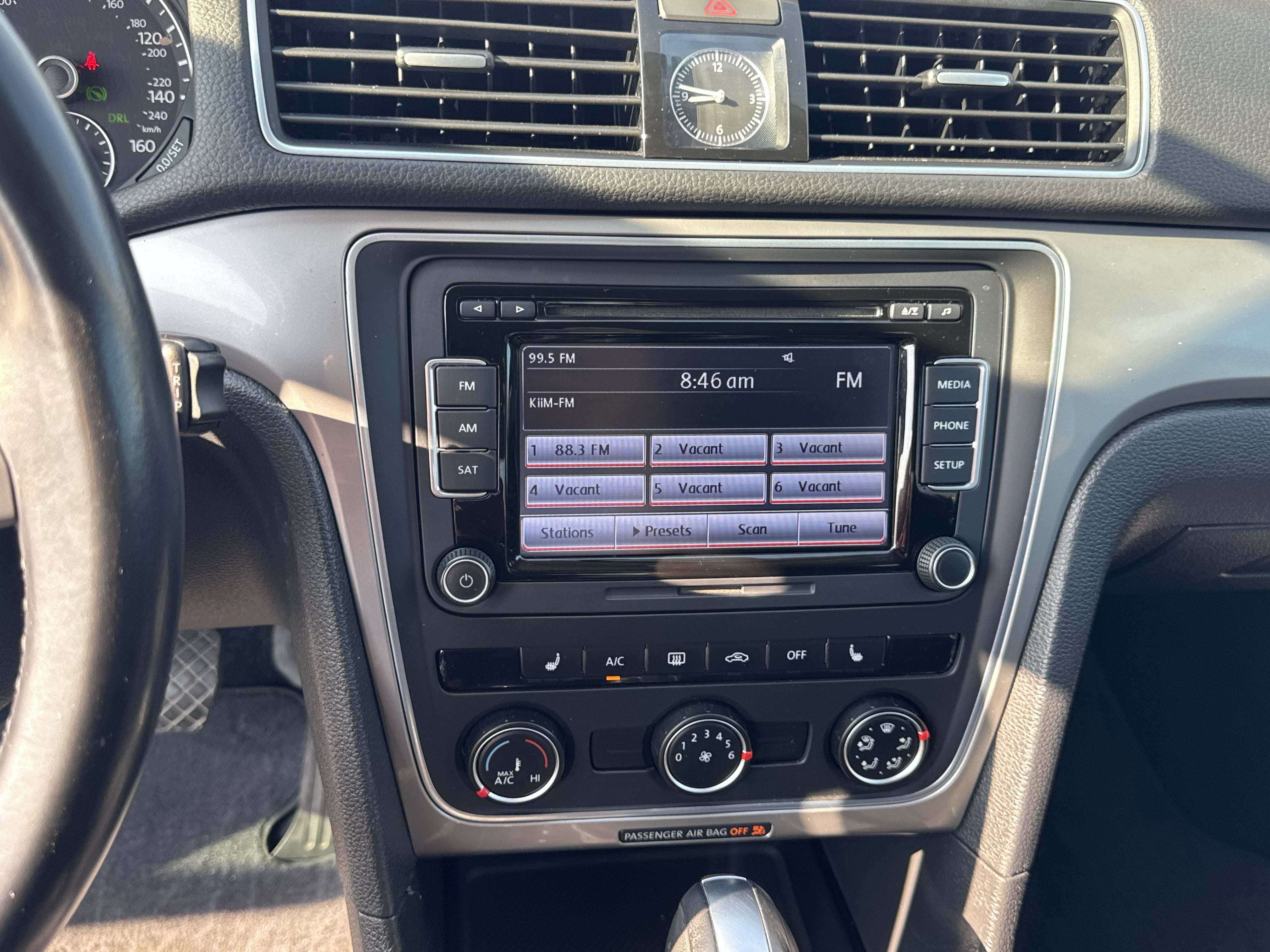2015 Volkswagen Passat 1.8T Limited Edition