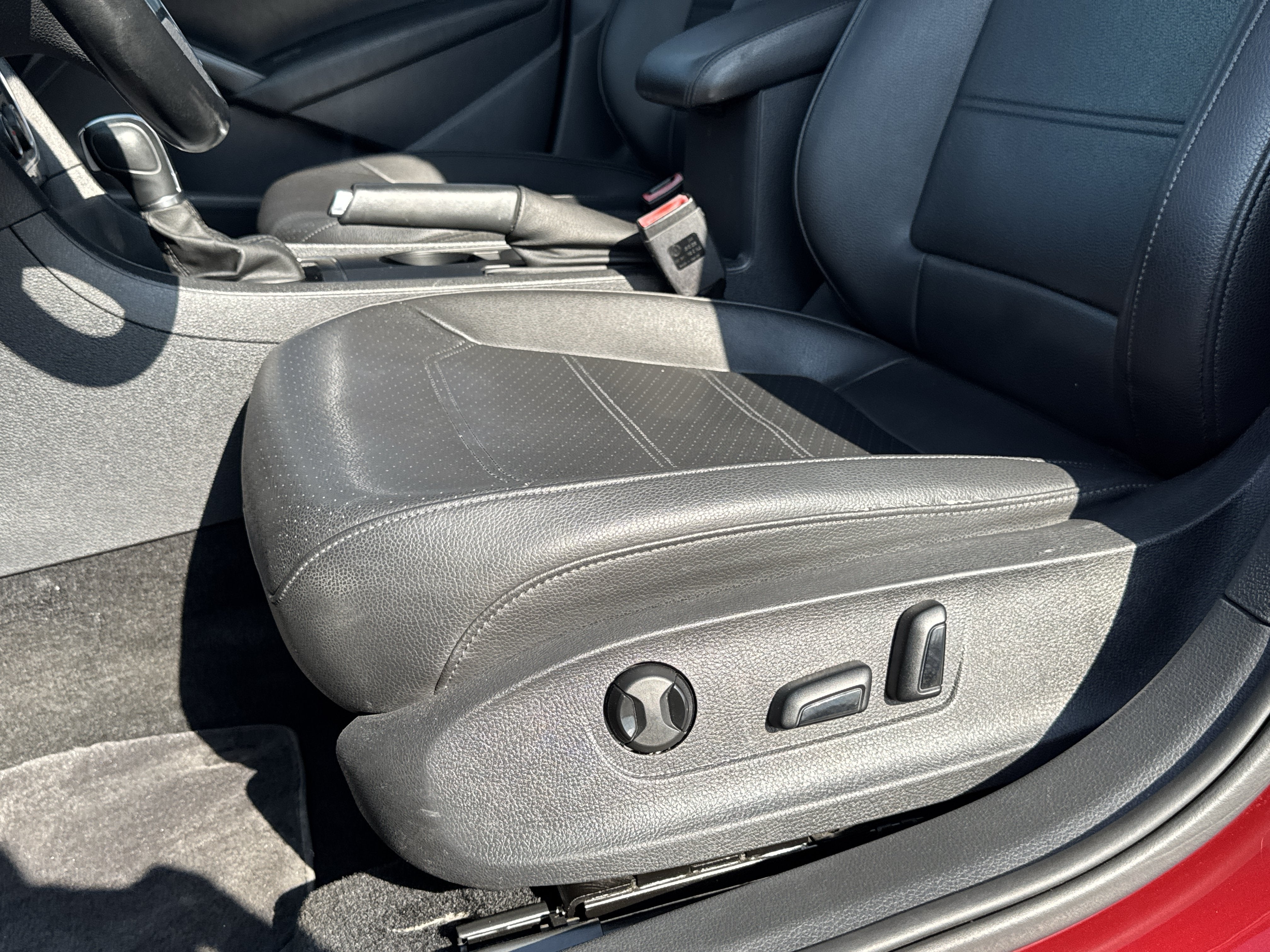 2015 Volkswagen Passat 1.8T Limited Edition
