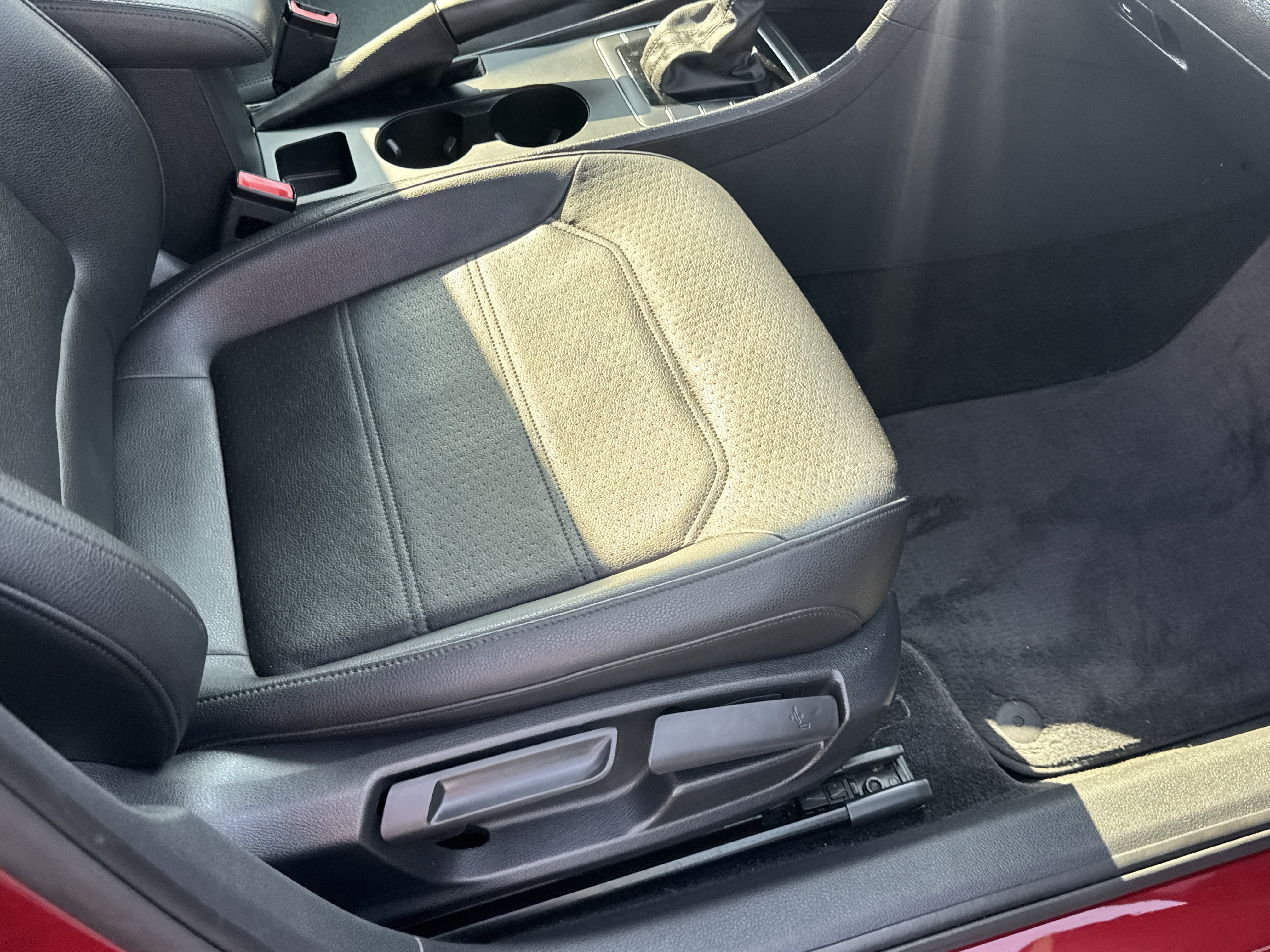 2015 Volkswagen Passat 1.8T Limited Edition