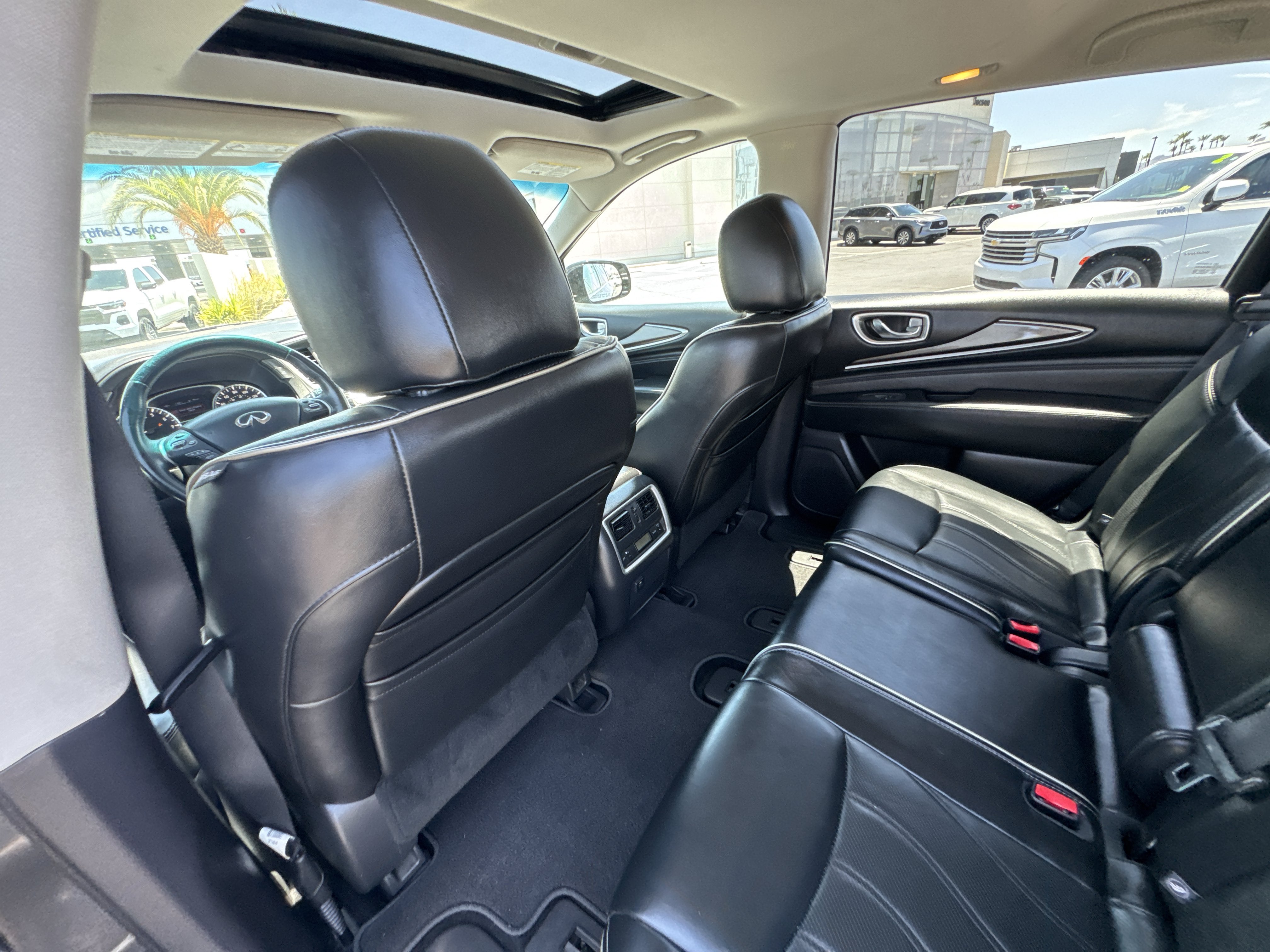 2016 INFINITI QX60 Base