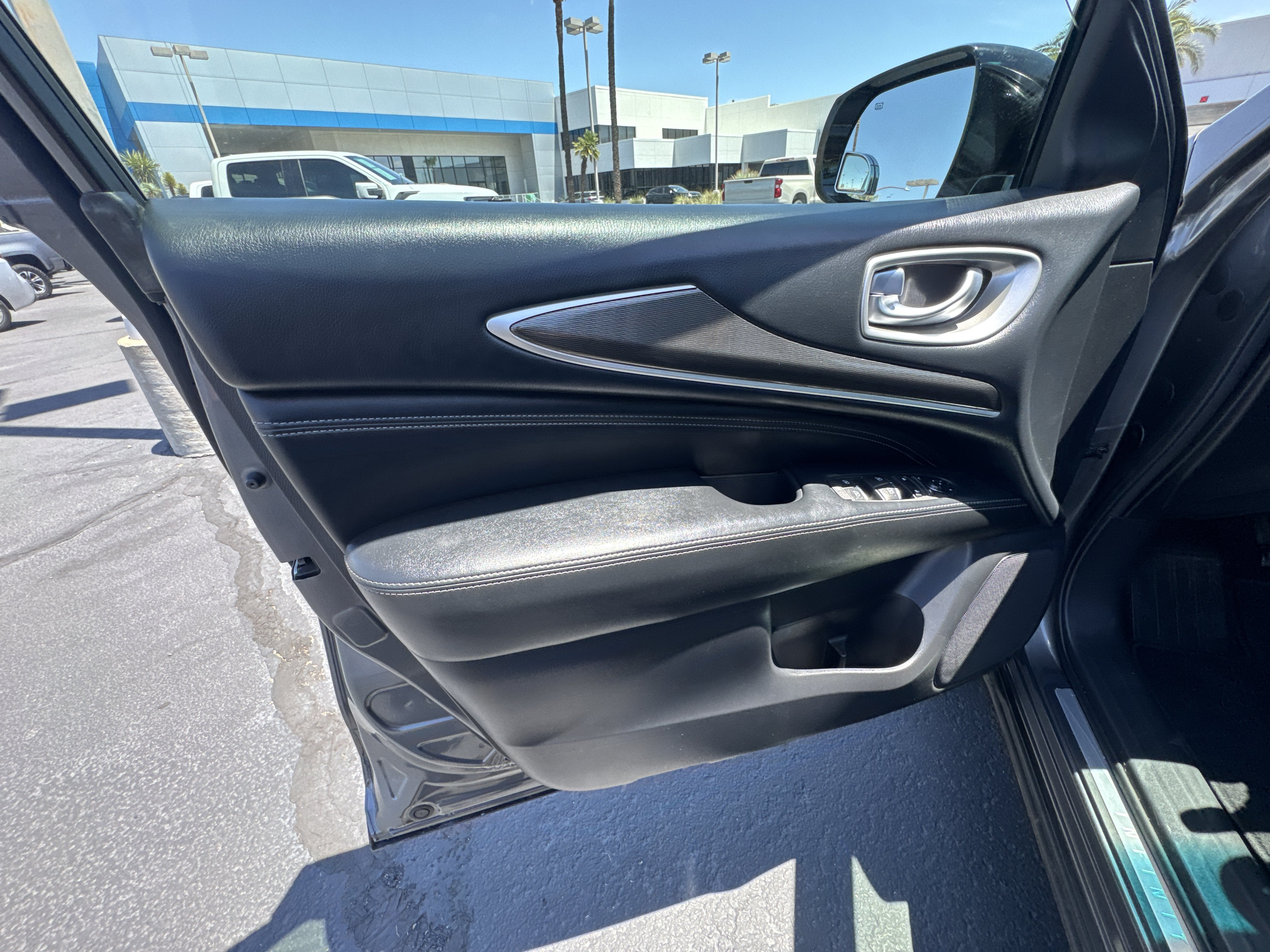 2016 INFINITI QX60 Base