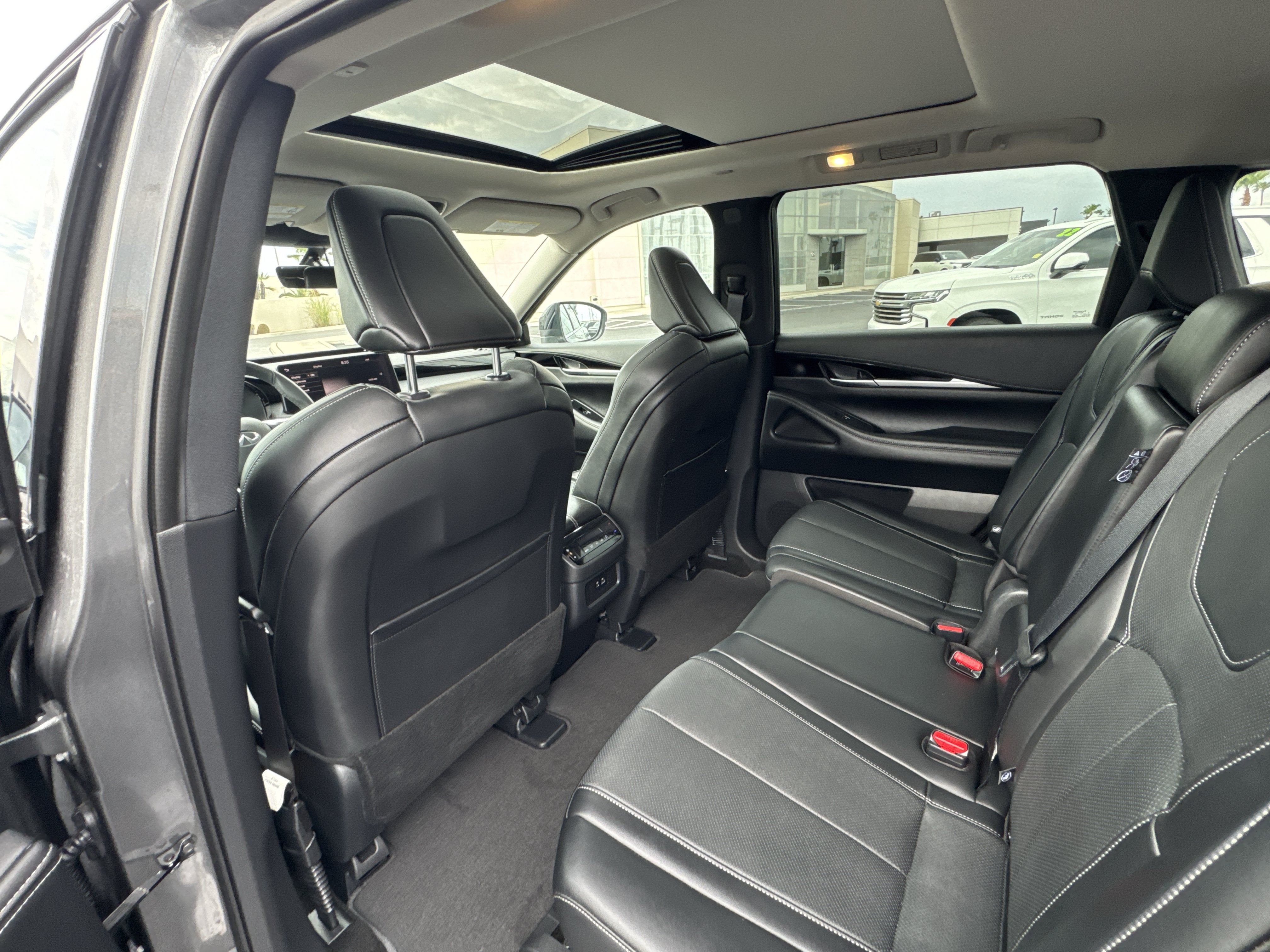 2025 INFINITI QX60 PURE