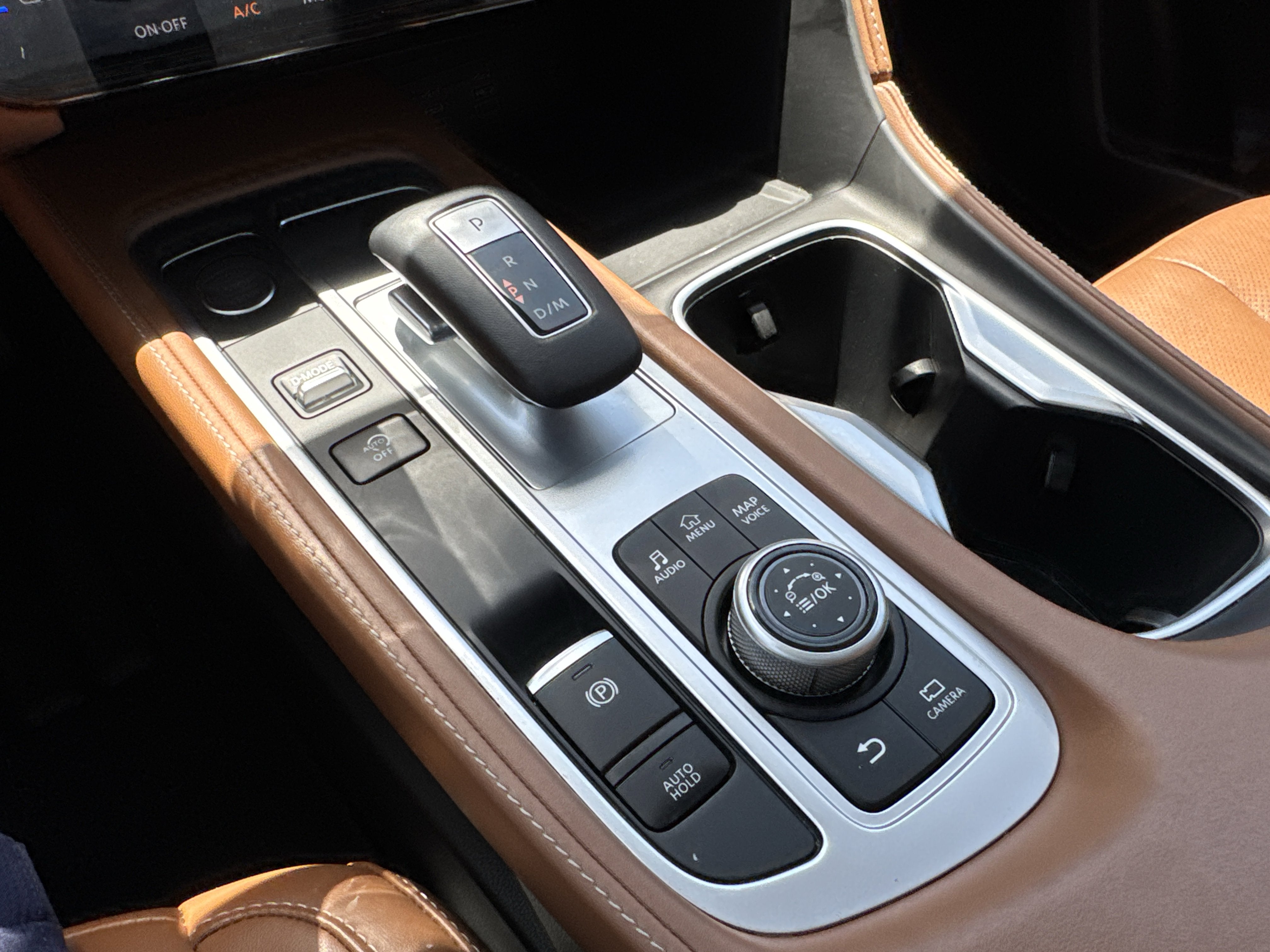 2025 INFINITI QX60 SENSORY