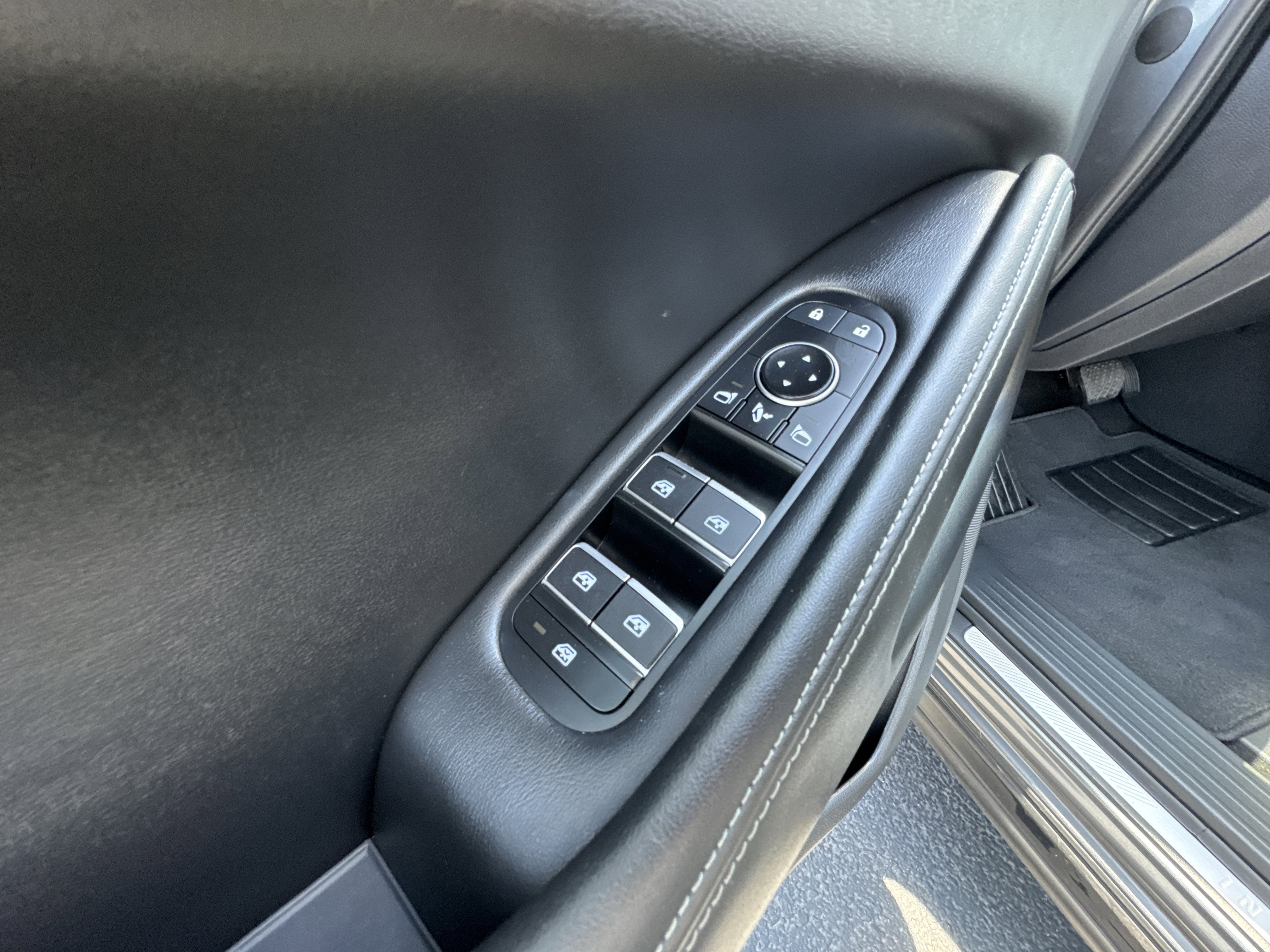2024 INFINITI QX60 PURE