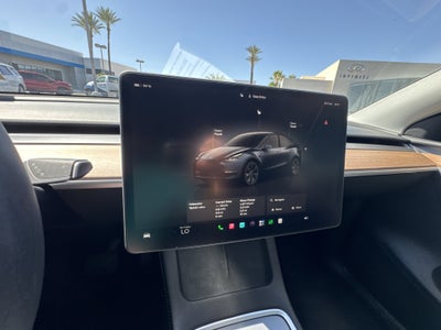 2024 Tesla Model Y Long Range
