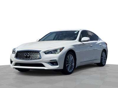 2023 INFINITI Q50 LUXE