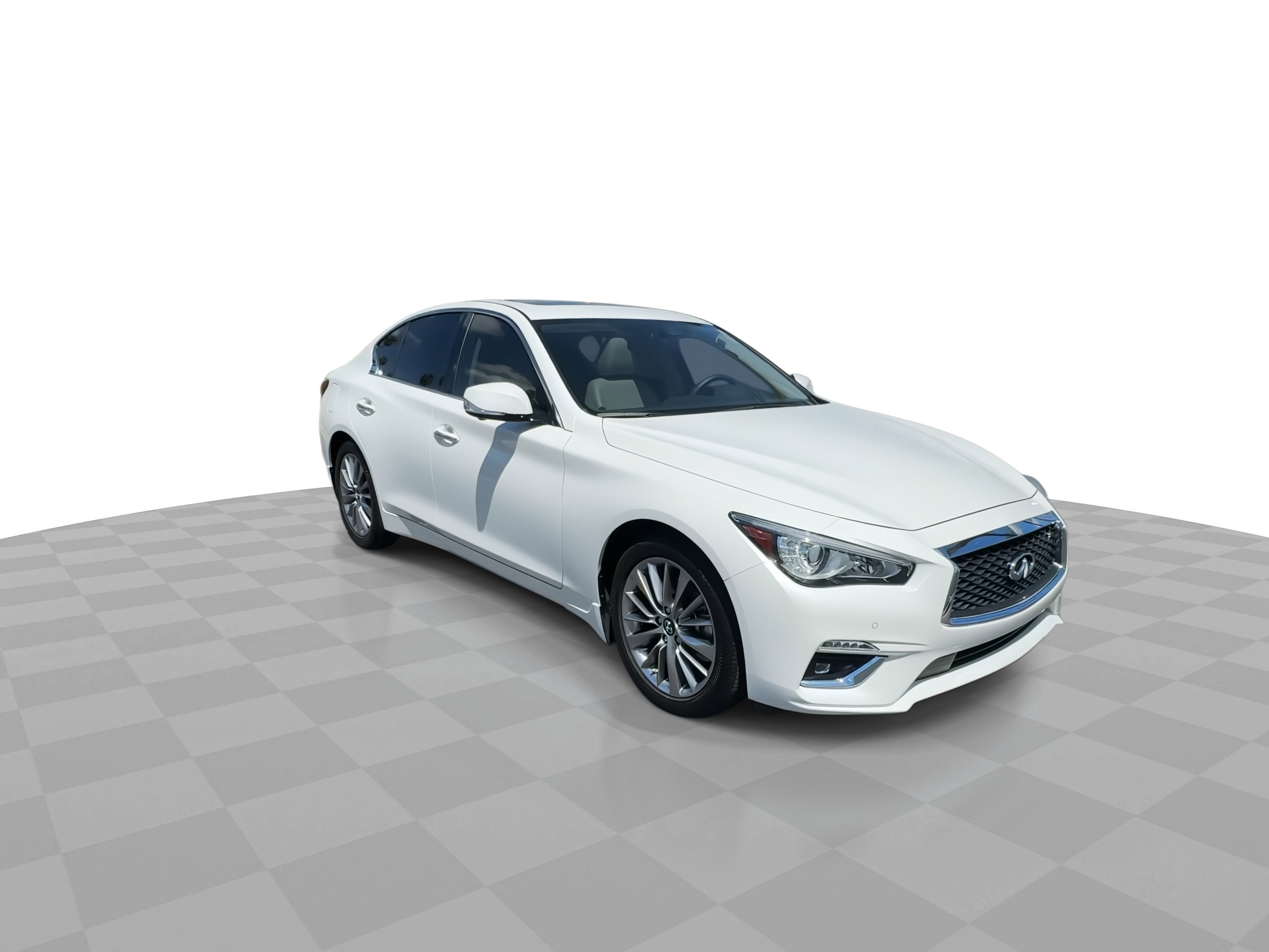 2023 INFINITI Q50 LUXE