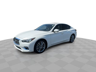 2023 INFINITI Q50 LUXE