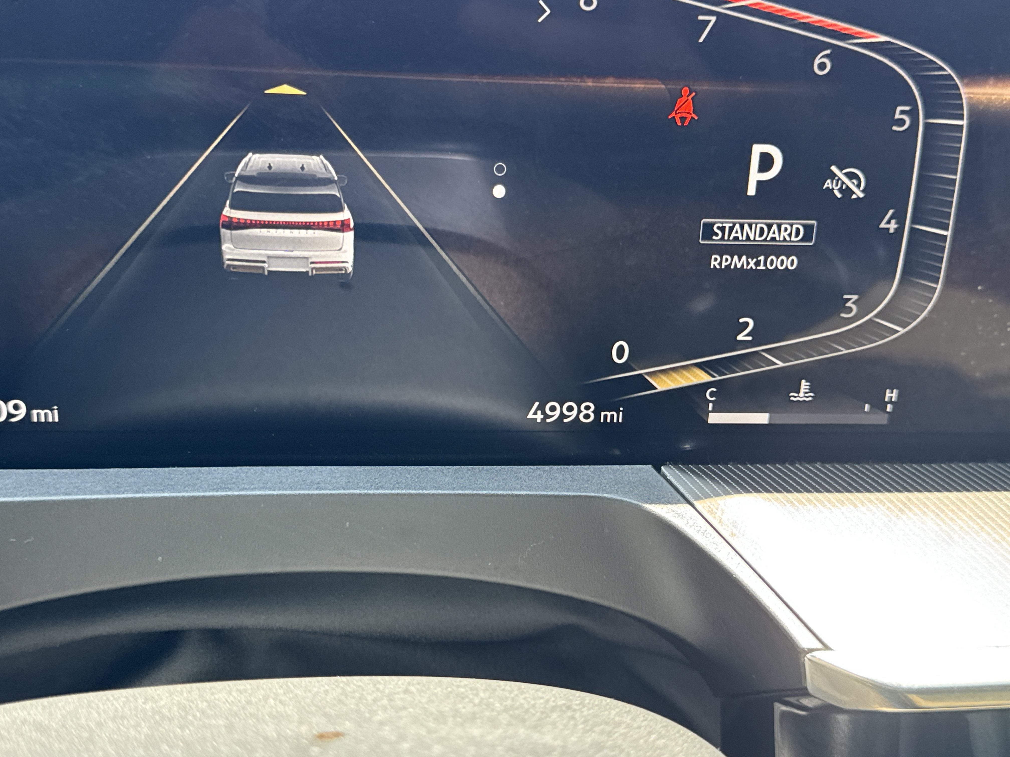 2025 INFINITI QX80 PURE