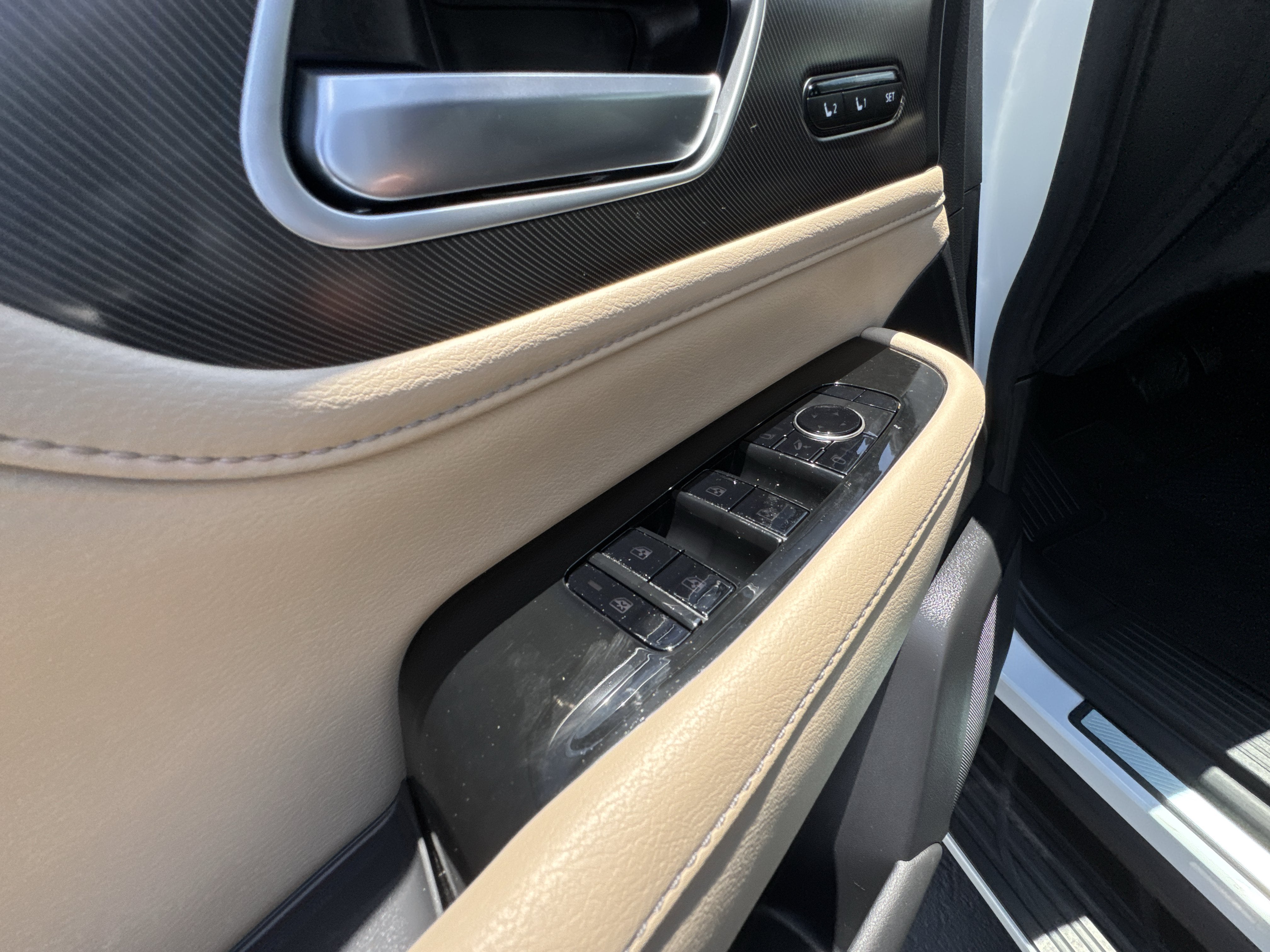 2025 INFINITI QX80 PURE