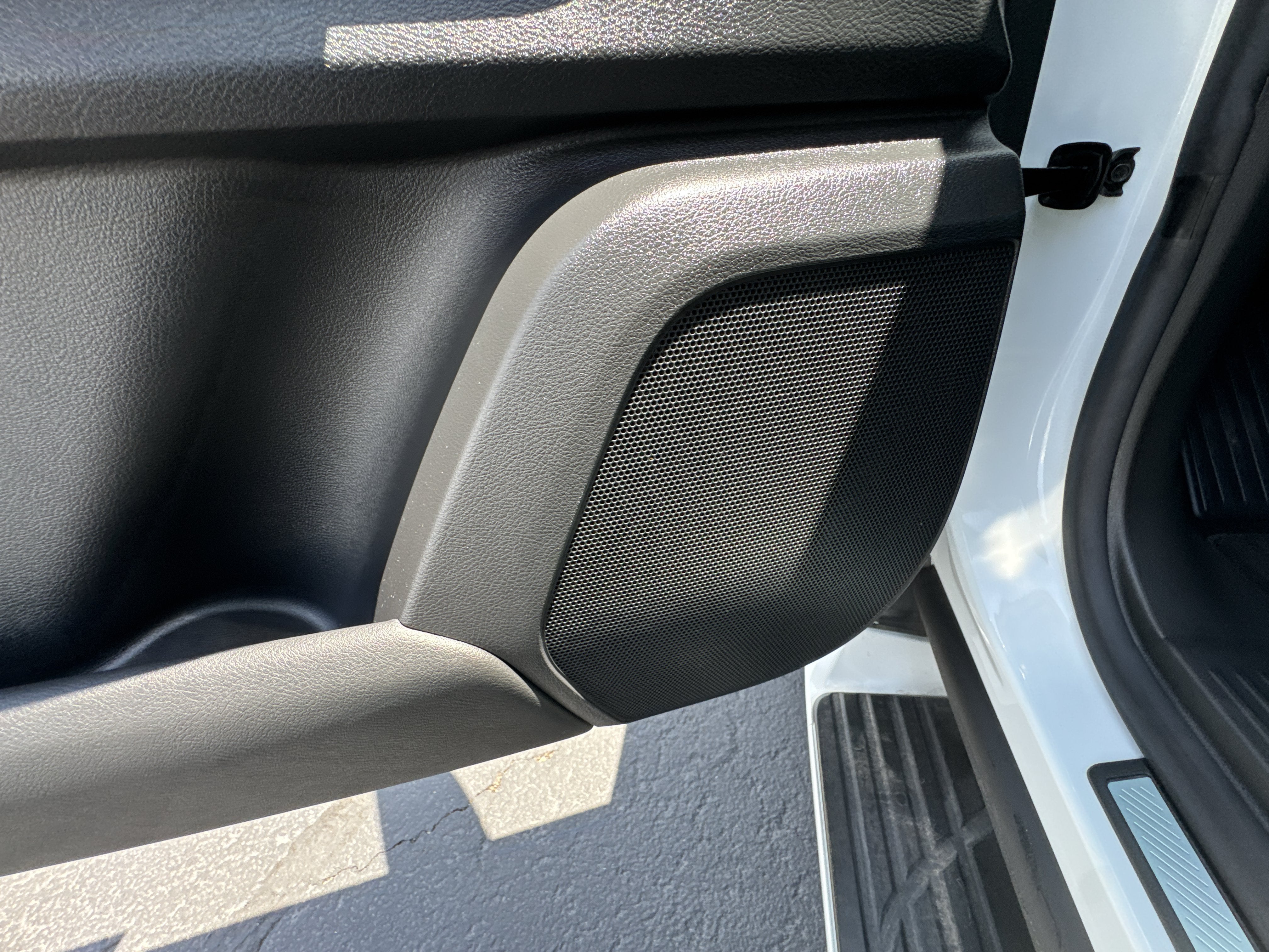 2025 INFINITI QX80 PURE
