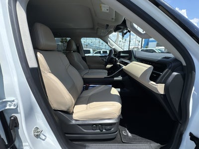 2025 INFINITI QX80 PURE